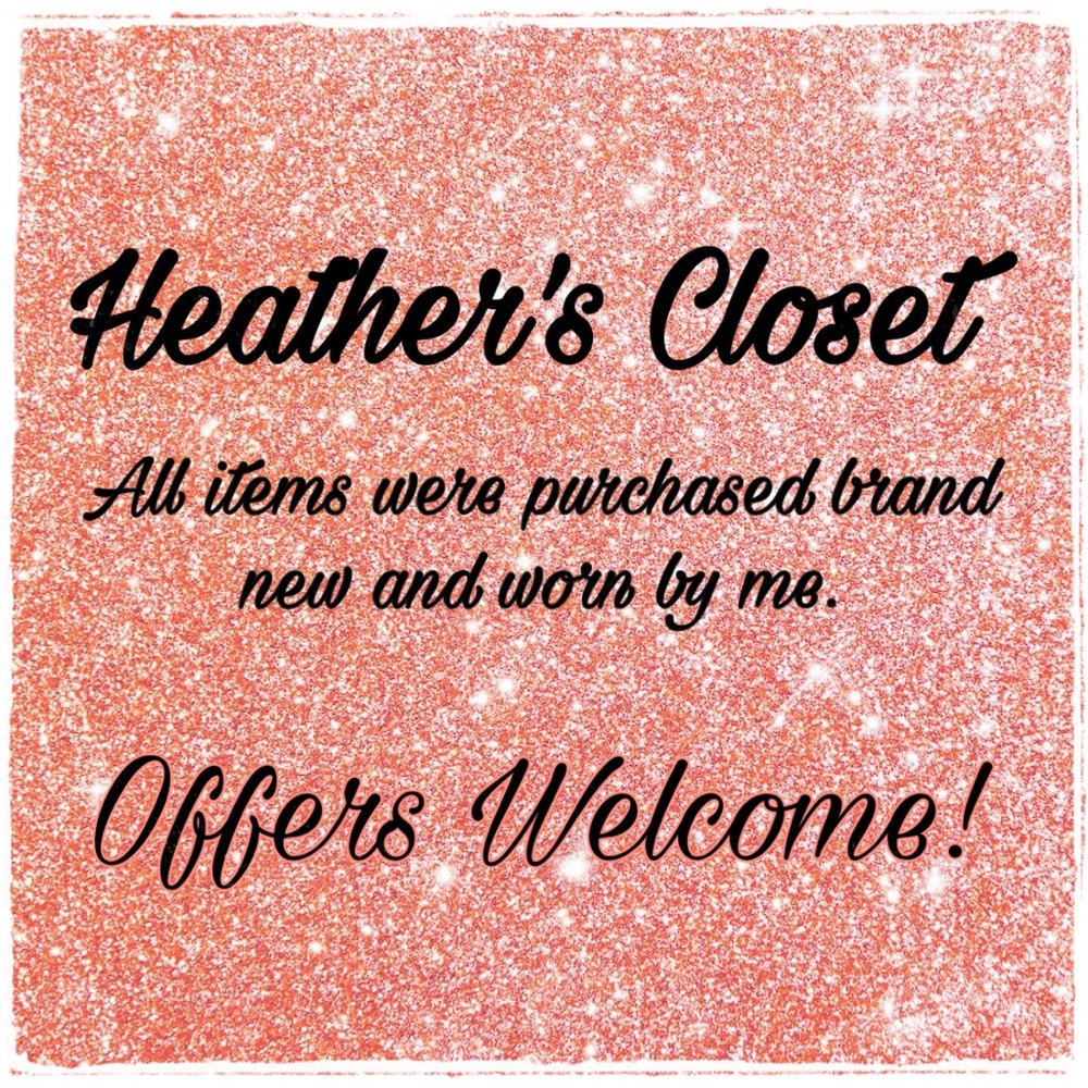 Woman’s/Juniors Clothing
